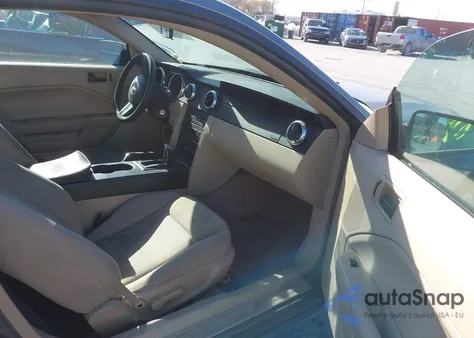 2005 Ford Mustang V6 Deluxe/V6 Premium из США, поврежденный, VIN 1ZVFT80N755186722